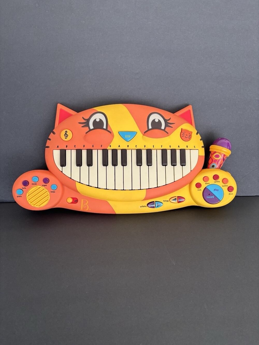 B. Toys Meowsic Cat Piano Musical Electronic Keyboard Piano w/ Microphone WORKS